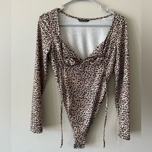 Tops - Cheetah print bodysuit